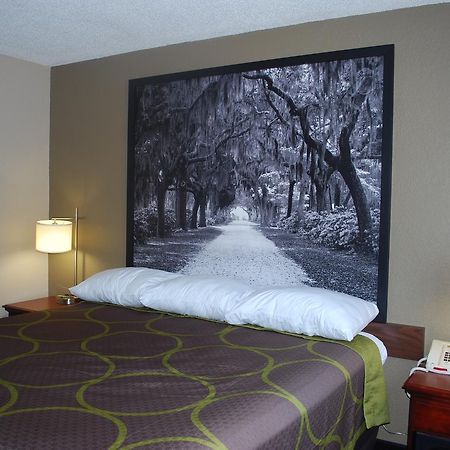 Super 8 By Wyndham Warner Robins Motel Bagian luar foto
