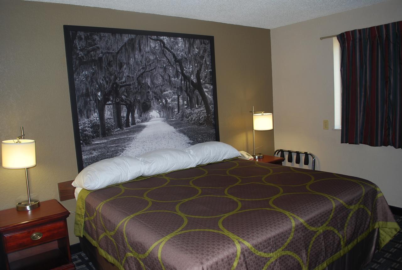 Super 8 By Wyndham Warner Robins Motel Bagian luar foto