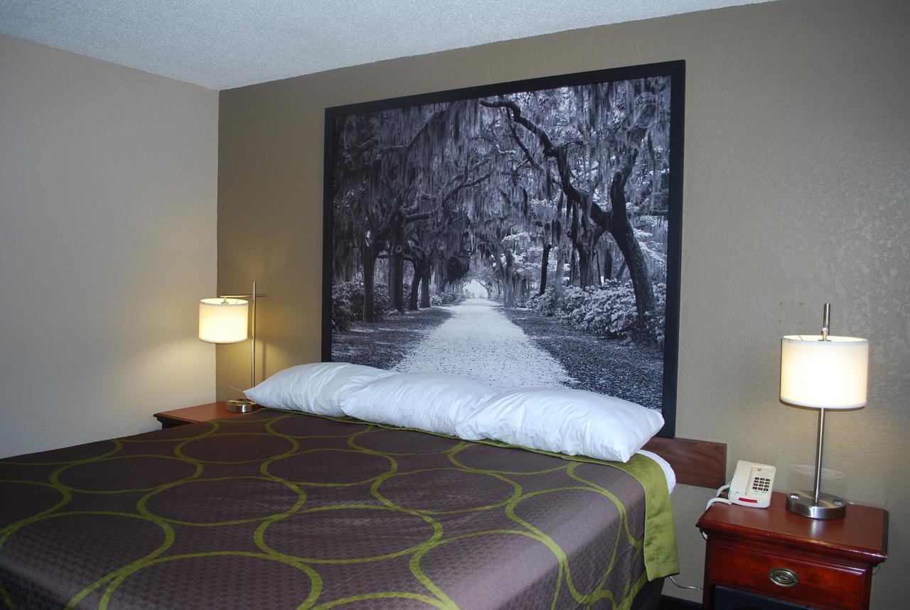 Super 8 By Wyndham Warner Robins Motel Bagian luar foto